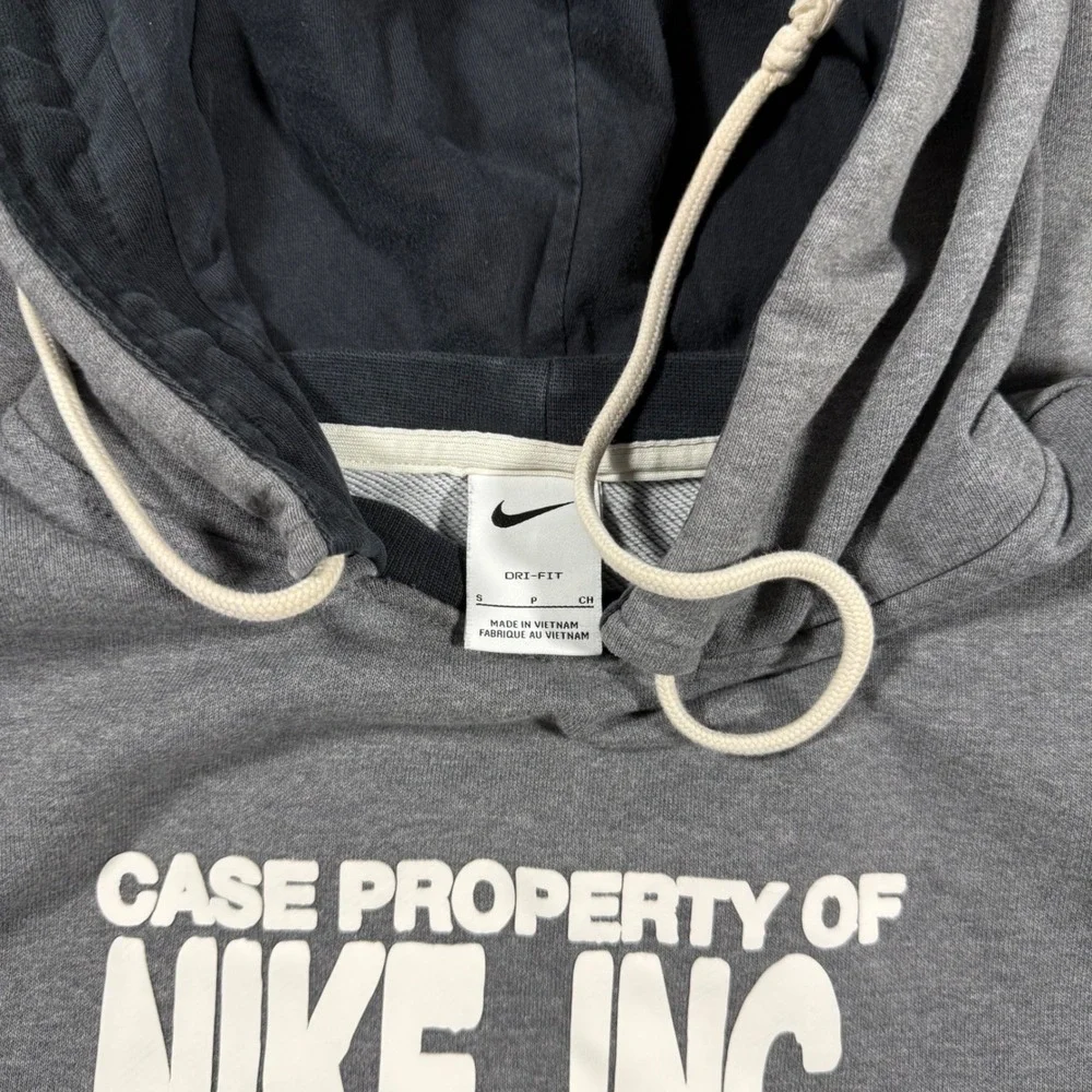 Nike Dri Fit Standard Issue Gray Hoodie Sweatshirt 